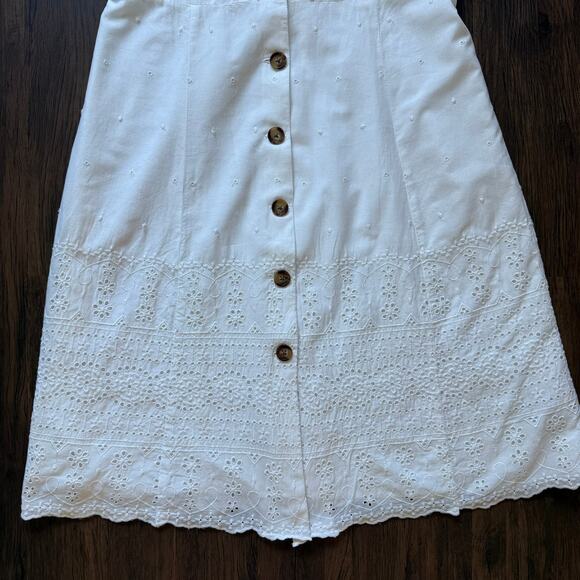 GAP Eyelet Button Front Dress White Cotton Embroidered Midi Women’s Cottagecore - Picture 11 of 12